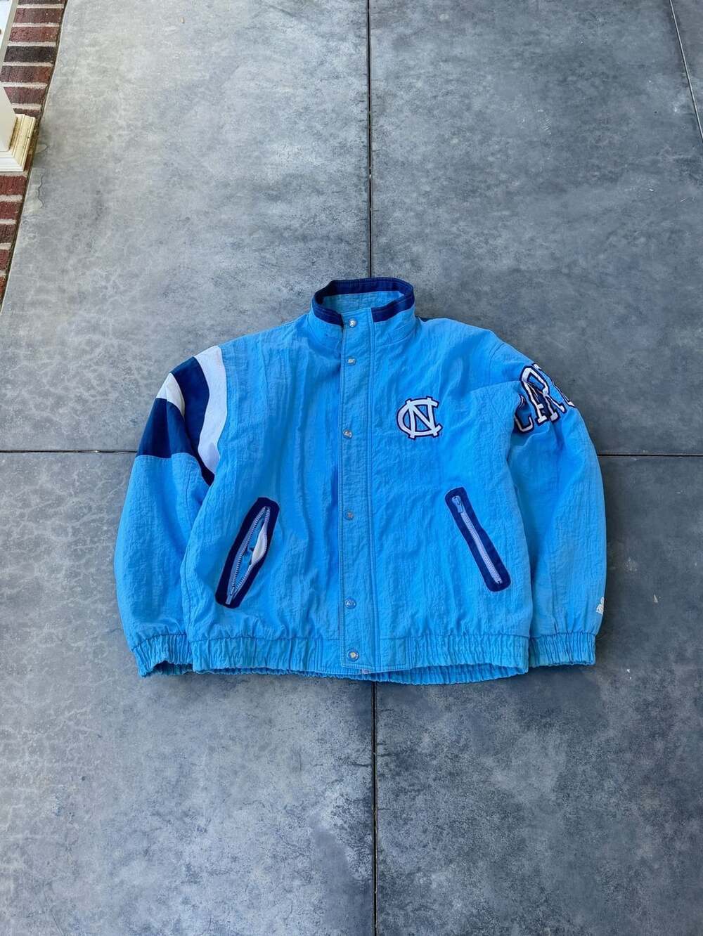 Vintage 1990s Starter North Carolina Tar Heels UNC Nylon Varsity Jacket Large